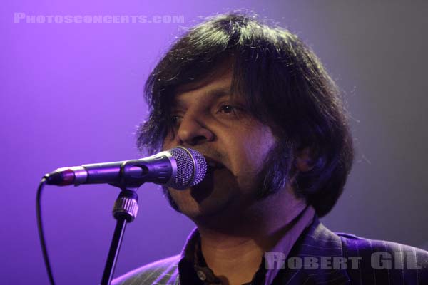 CORNERSHOP - 2009-12-01 - PARIS - La Maroquinerie - 